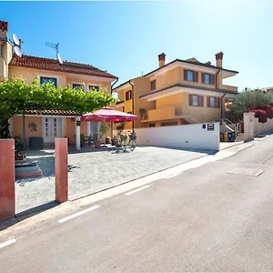 https://studio-istra.in-istria.net